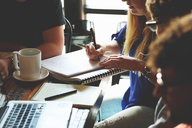 Wie kann man Stress am Arbeitsplatz effektiv reduzieren?